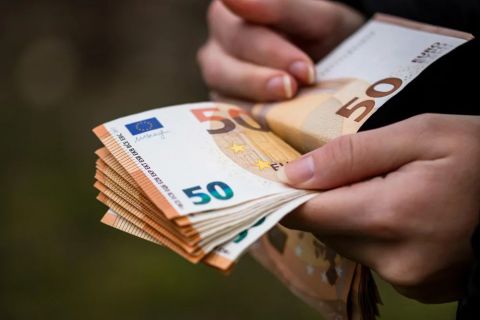 سعر الذهب اليوم في سوريا الجمعة 9 أغسطس 2024.. عيار 21 ينخفض