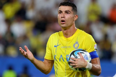 ماذا طلب رونالدو من النصر بعد الخسارة المدوية في نهائي السوبر السعودي؟