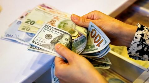 سعر الدولار اليوم في مصر الجمعة 16 أغسطس 2024.. الأخضر يتراجع