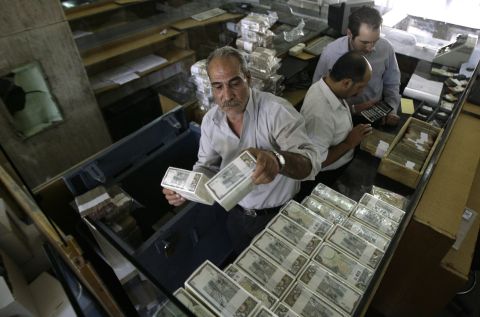 سعر الدولار اليوم في سوريا الخميس 22 أغسطس 2024.. ثبات الليرة