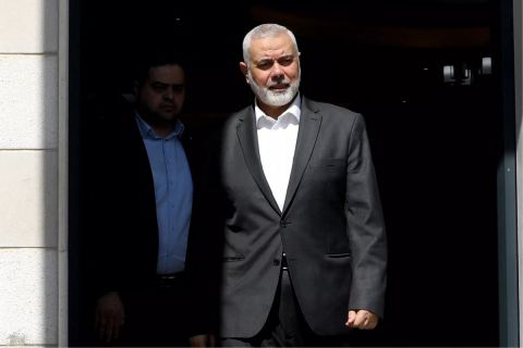 إيران: 