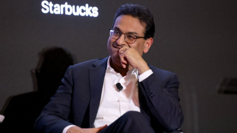 Starbucks remedies boycott losses with new CEO from Chipotle