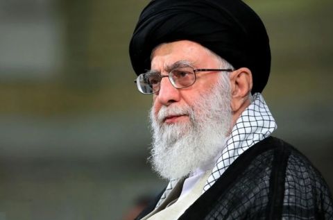 الخامنئي يعلن الحداد خمسة أيام على السيد نصر الله