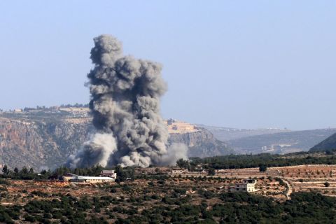 مجددًا.. إسرائيل تضرب أهدافا لـ