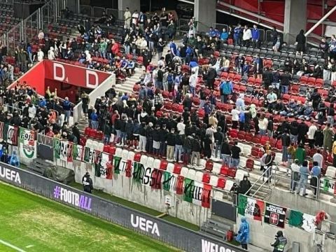Italian fans turn backs, chant anti-Israel during national anthem