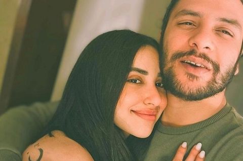 هكذا احتفى زوج آية سماحة بنجاحها الباهر في (عمر أفندي)
