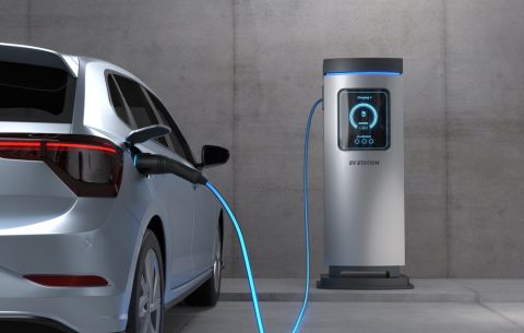 Saudi Arabia, India to build 2 factories to manufacture electric vehicles 