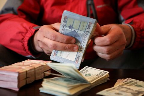 سعر الدولار اليوم في السودان الأربعاء 9 أكتوبر 2024 في السوق السوداء