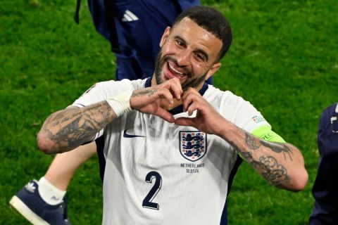 الأهلي السعودي يستهدف قائد مانشستر سيتي