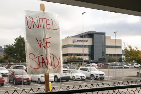 Flight disruptions continue: Emirates extends suspension to Iran, Iraq, and Lebanon