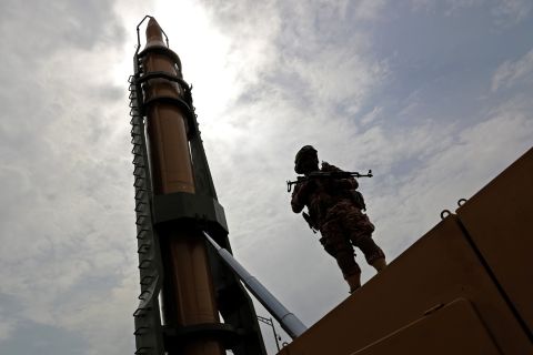 إيران تكشف قائمة أهدافها إذا تعرضت لهجوم إسرائيلي 