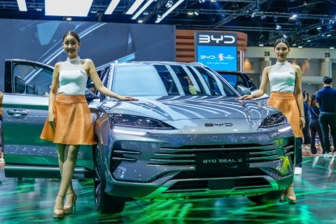 Chinese BYD surpasses Tesla’s quarterly revenue for the first time