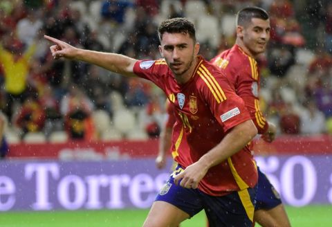 ريال مدريد يكثف مساعيه لضم لابورت مدافع النصر