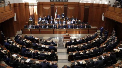 الجيش الإسرائيلي يخرق اتفاق وقف إطلاق النار 