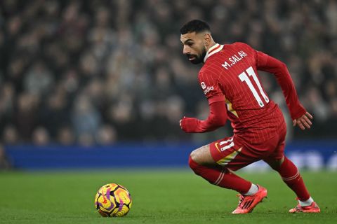 ليون يحدد سعر بديل محمد صلاح في ليفربول