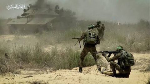 القسام تواصل الدفاع عن جباليا وتعلن عن عمليتين بينها كمين مركب
