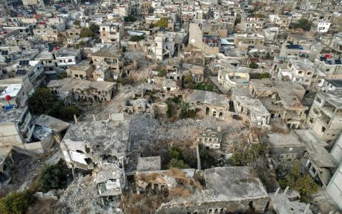 هدنة غزة المرتقبة: شروط جديدة تؤخر الصفقة المنتظرة