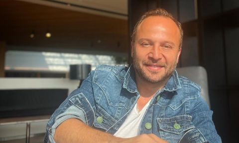 Maxim Khalil returns to Syria after 12 years amid historic political change