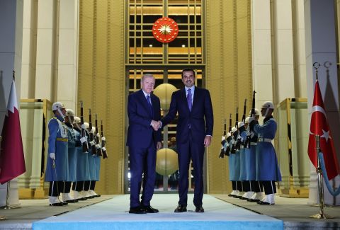 Emir of Qatar makes surprise visit to Turkey for talks with Erdogan