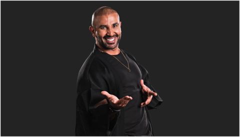 أحمد سعد يغني 