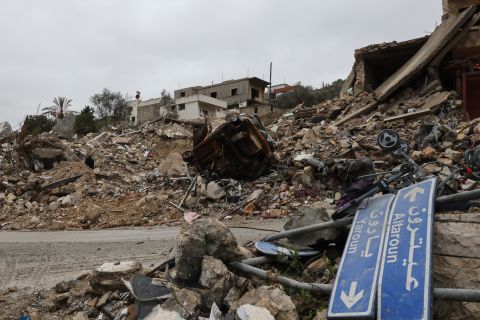 Israeli airstrikes violate ceasefire, kill three civilians in southern Lebanon