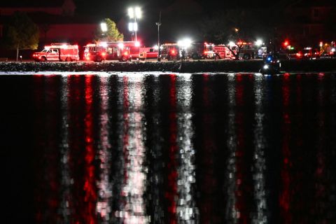 Fatalities reported as passenger jet and black hawk helicopter collide midair, crashing into Potomac River