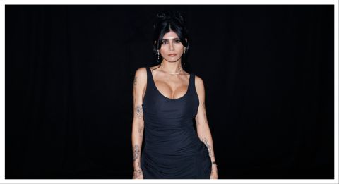 Mia Khalifa breaks down in tears after seeing her own photo