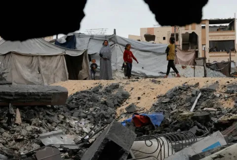 قصف باليمن يطال صنعاء وصعدة.. ما مصير قائد الصواريخ الحوثية؟