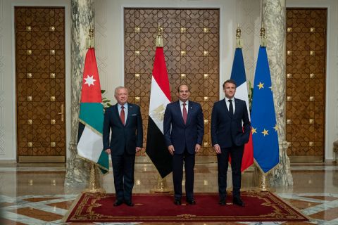 بعد الزيارة المفاجئة البيت الأبيض يلغي المؤتمر الصحفي لترامب ونتنياهو.. ماذا جرى؟