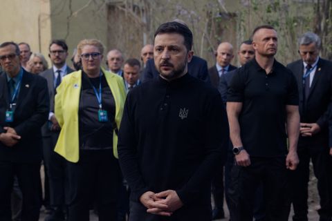 Rare earth pact delayed: Trump calls Zelensky for immediate signature