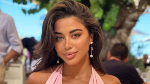 ما حقيقة إصابة مي عمر بسبب عنف أحمد العوضي في