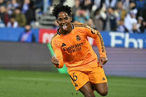 باريس سان جيرمان يجهز عرضًا مغريًا لضم إندريك من ريال مدريد
