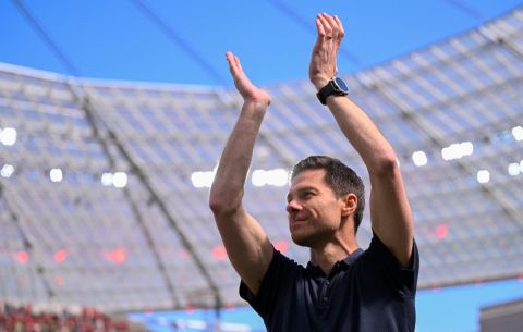 ألونسو يوجه رسالته الأولى لجماهير ريال مدريد بعد تعيينه مدربًا