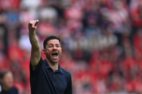 ألونسو يصدم إدارة ريال مدريد: لا مكان لهذا اللاعب في خطتي