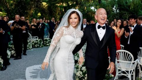 Lauren Sanchez becomes Mrs. Bezos: $50M wedding, $5M necklace & royal guests in Venice