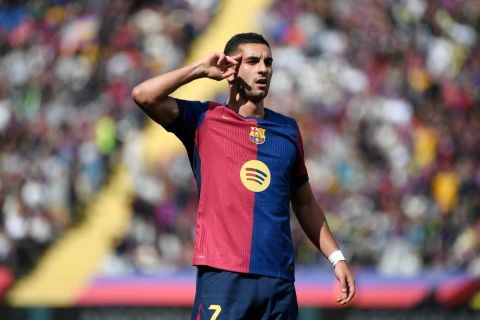 عرض سعودي ضخم يُهدد بقاء فيران توريس في برشلونة