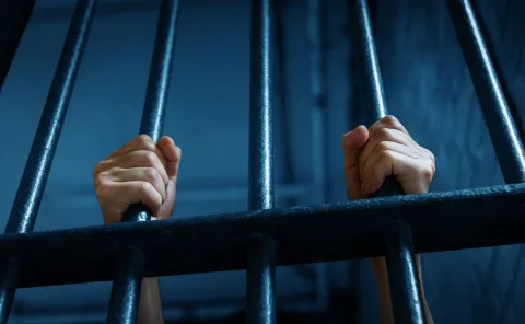 العراق: محاولة إحراق مركز تجاري معروف