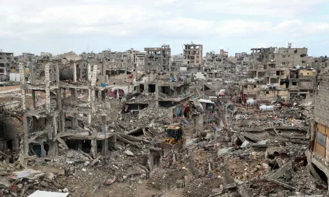 بـ27 مليون دولار.. ستارمر يبدي دعمه لإعادة بناء غزة