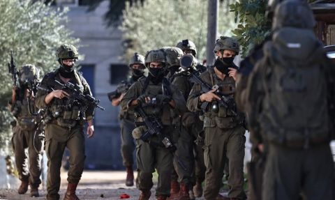 عام على وقف إطلاق النار.. إسرائيل تمطر لبنان بسلسلة غارات عنيفة