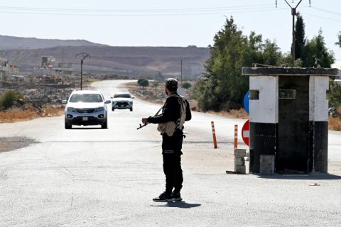 Attack on Syrian security checkpoint kills one in Sweida
