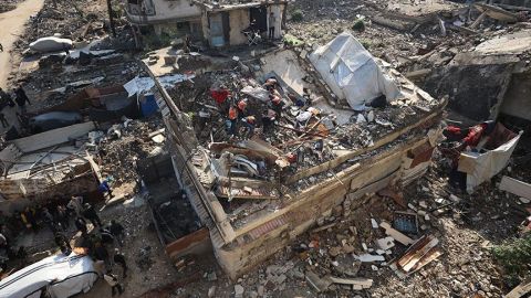 إسرائيل تجدد قصفها أهدافاً لـ