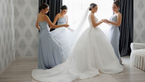 الطرحات الطويلة موضة عروس 2026