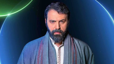 مشهد يشعل الجدل… تيم حسن يستحضر أيقونة