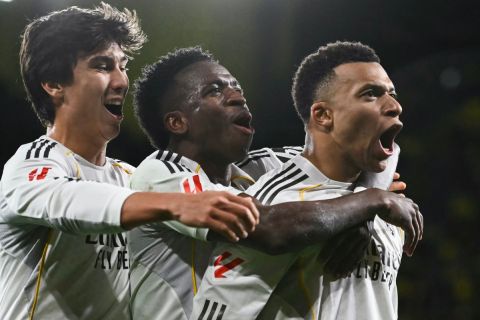 الثقة تعود: ريال مدريد يؤمن بقدرته على الفوز بالليغا ودوري الأبطال هذا الموسم