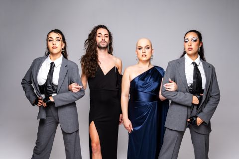 فيديو: الرئيس الكولومبي في موعد غرامي مع عارض متحول جنسياً 