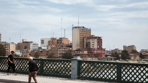 فيديو: سائح ياباني يتعرض للتحرش في بغداد