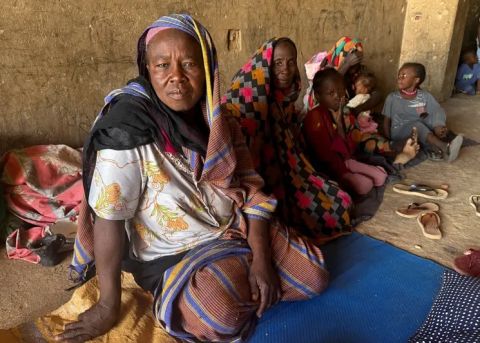 بينهم أطفال ورضع.. مقتل 24 شخصا في هجوم لـ