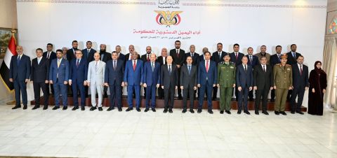 Yemen’s sixth government in exile sworn in Riyadh
