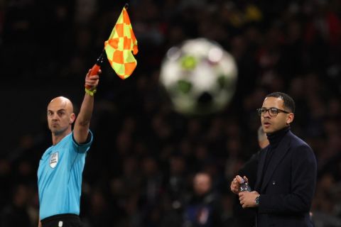 بعد خماسية باريس..مدرب تشيلسي يؤكد: التأهل ما زال ممكنًا