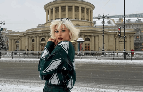 بين صفعة مزاح وإلغاء متابعة.. هل تورّط نجم مسلسل 